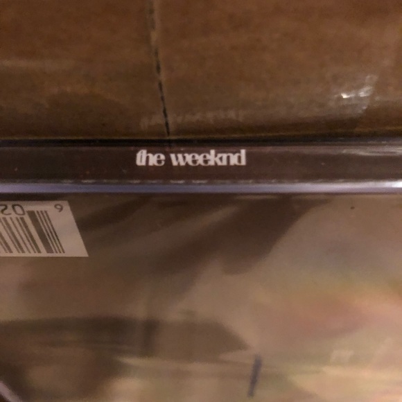 The Weeknd autographed variant cover of Dawn FM cd - Picture 2 of 4